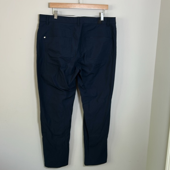 Vuori Meta Pant Athletic Slim Fit 28 inch Navy Blue Trouser Stretch Pockets 36 - Picture 5 of 11